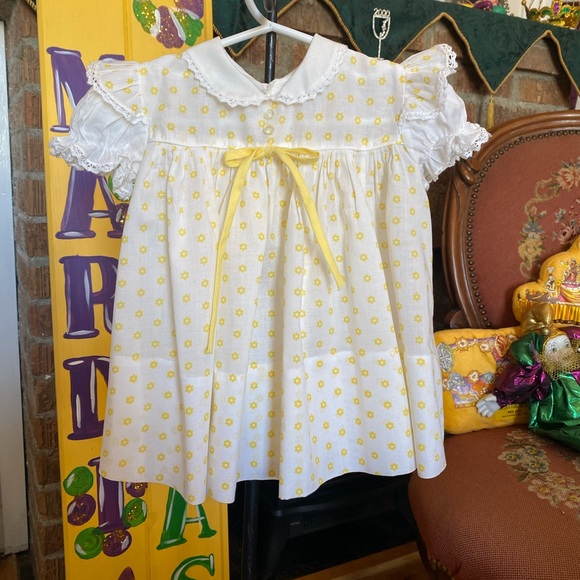 C I Castro Co Vintage Infant Girls Yellow & White  Dress size 9 months - Picture 3 of 12